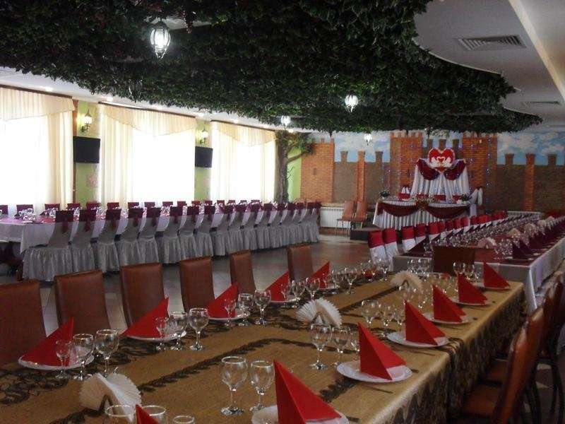 Кафе воронеж замок короля