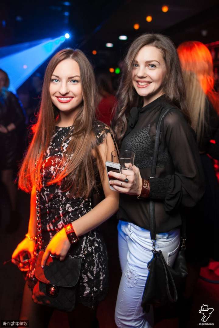 анджелес фэшн плейс